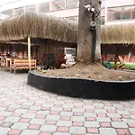 酒店 雅尔新奥特尔酒店 2*
