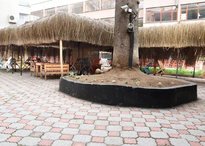 Отель Yalcin 2*